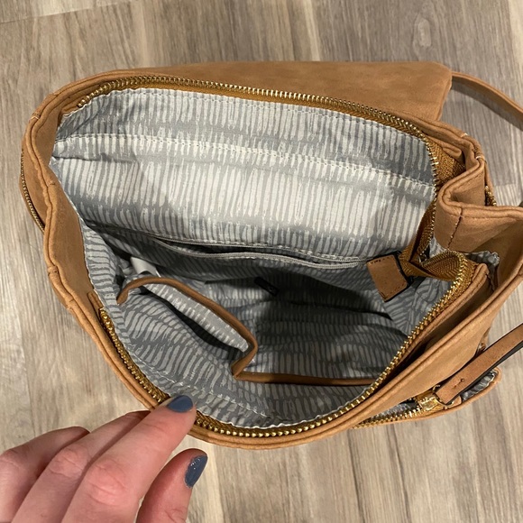 Saddle tan backpack purse - Picture 4 of 6